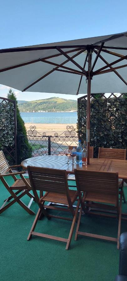 ホテルCasa Evelyn Orşova エクステリア 写真